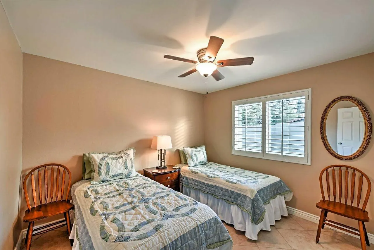 Lovely Phoenix Home With Expansive Patio And Fire Pit! 0*,  United States